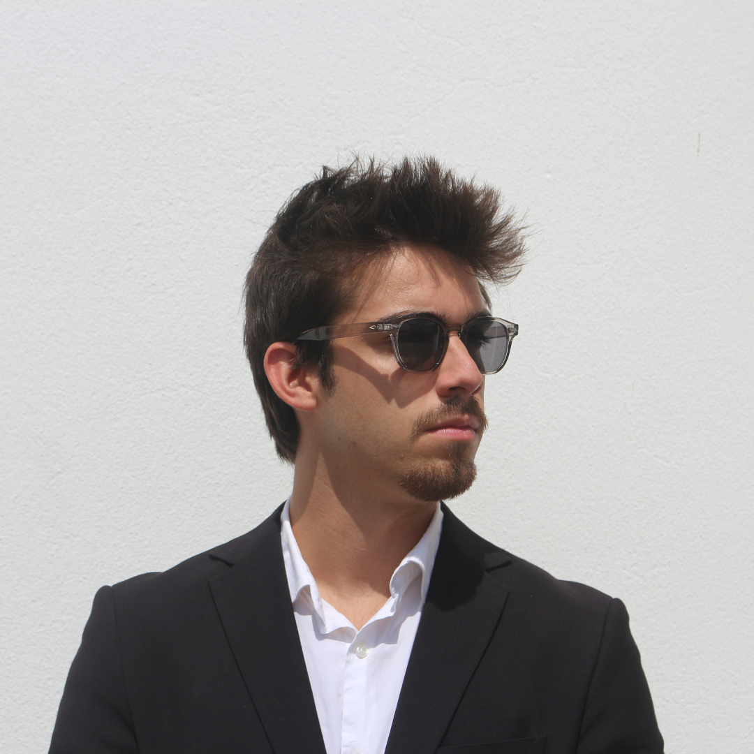 Clarus gray
